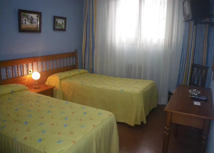 Duque De Osuna Guest house 2*